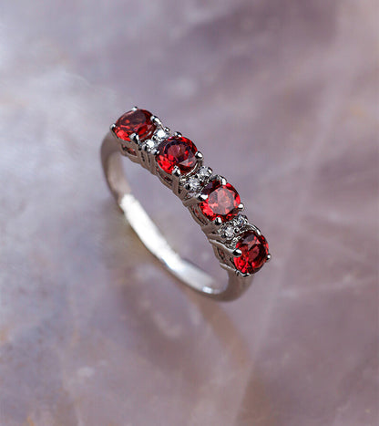 ROUND GARNET STONE RING WITH ZIRCON 92.5 SILVER