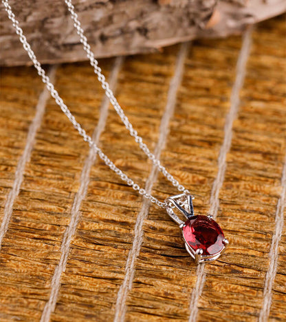 GARNET OVAL PENDANT WITH LINK CHAIN 92.5 SILVER